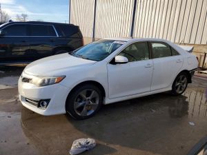 Toyota Camry SE 3.5L 6 2012