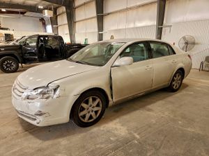 Toyota Avalon XL 3.5L 6 2006