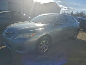 Toyota Camry BASE 2.5L 4 2011