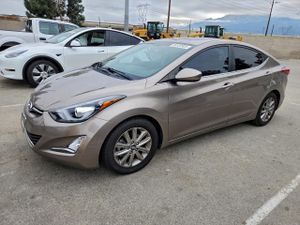 Hyundai Elantra SE 1.8L 4 2015