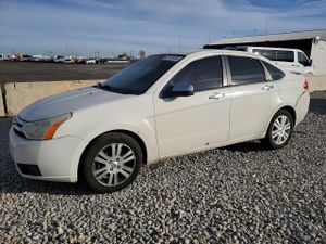 Ford Focus SEL 2.0L 4 2010