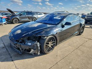 Tesla Model S 2015