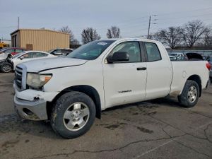 Toyota Tundra DOUBLE CAB SR5 4.6L 8 2010
