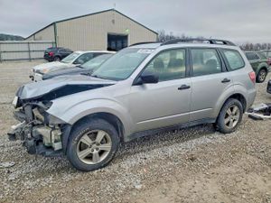 Subaru Forester 2.5X 2.5L 4 2013