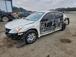 Nissan Altima BASE 2.5L 4 2012