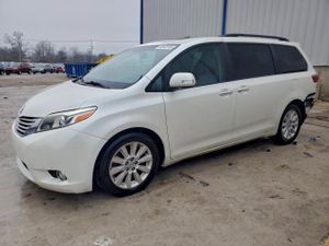 Toyota Sienna XLE 3.5L 6 2015