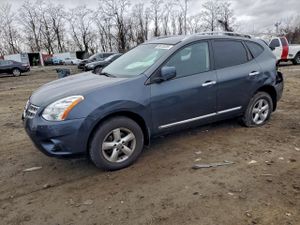 Nissan Rogue S 2.5L 4 2012