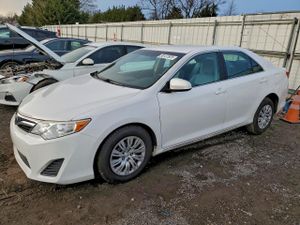 Toyota Camry BASE 2.5L 4 2012