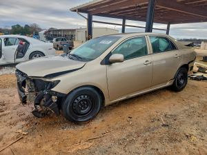 Toyota Corolla BASE 1.8L 4 2010