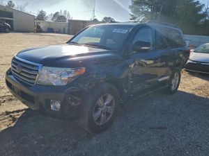 Toyota Land Cruiser 5.7L 8 2014