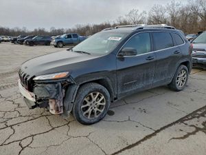 Jeep Cherokee LATITUDE 2.4L 4 2015