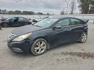 Hyundai Sonata SE 2.4L 4 2013