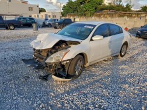 Nissan Altima BASE 2.5L 4 2012