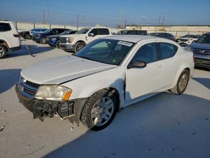 Dodge Avenger SE 2.4L 4 2014