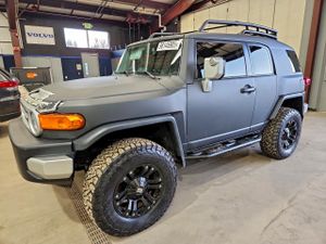 Toyota FJ Cruiser 4.0L 6 2014