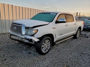 Toyota Tundra CREWMAX LIMITED 5.7L 8 2013