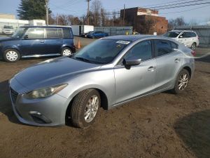 Mazda 3 TOURING 2.0L 4 2014