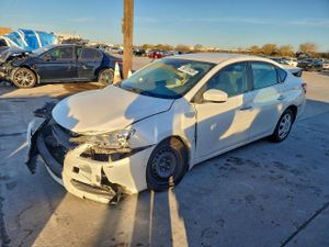 Nissan Sentra S 1.8L 4 2013