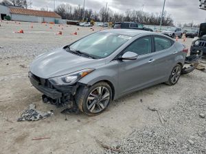 Hyundai Elantra SE 1.8L 4 2015