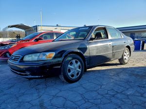 Toyota Camry CE 2.2L 4 2001