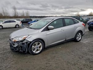 Ford Focus SE 2.0L 4 2013