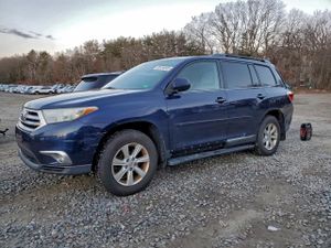 Toyota Highlander BASE 3.5L 6 2011