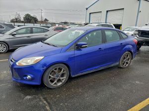 Ford Focus SE 2.0L 4 2014