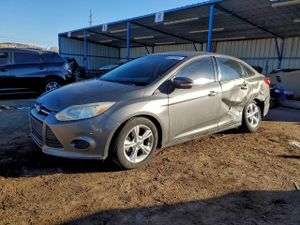 Ford Focus SE 2.0L 4 2014