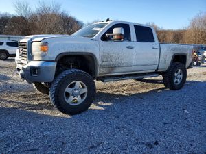 GMC Sierra K2500 SLT 6.6L 8 2015