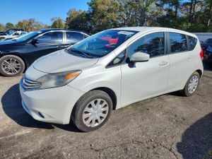 Nissan Versa S 1.6L 4 2015