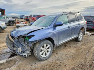 Toyota Highlander BASE 3.5L 6 2013
