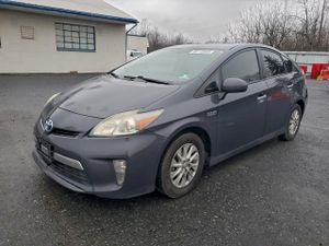 Toyota Prius 1.8L 4 2013