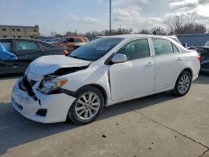 Toyota Corolla BASE 1.8L 4 2010