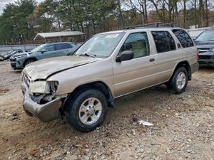 Nissan Pathfinder LE 3.3L 6 1999