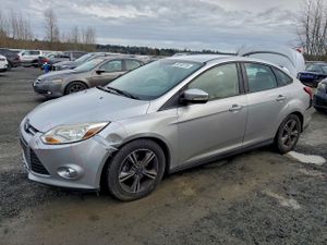 Ford Focus SE 2.0L 4 2014