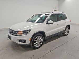 Volkswagen Tiguan S 2.0L 4 2012