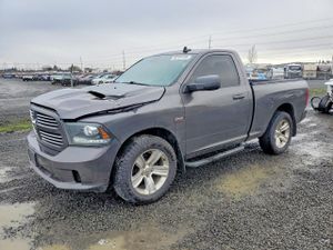 RAM 1500 SPORT 5.7L 8 2014