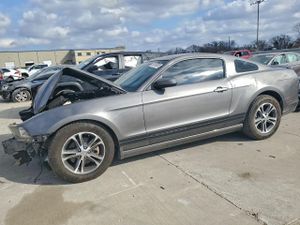 Ford Mustang 3.7L 6 2014