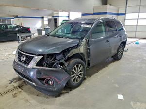 Nissan Pathfinder S 3.5L 6 2013