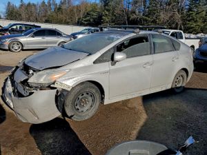 Toyota Prius 1.8L 4 2015