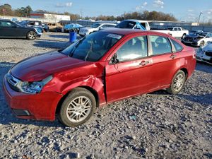 Ford Focus SE 2.0L 4 2011