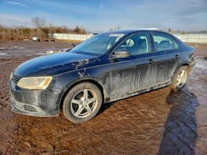 Volkswagen Jetta BASE 2.0L 4 2013