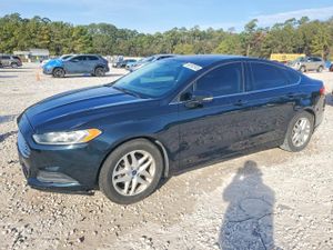 Ford Fusion SE 2.5L 4 2014