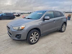 Mitsubishi Outlander ES 2.0L 4 2014