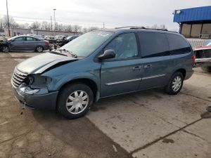 Chrysler Town & Country TOURING 3.8L 6 2005