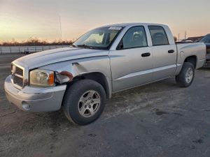 Dodge Dakota QUAD SLT 4.7L 8 2006