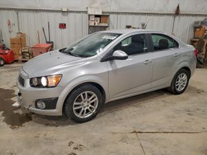 Chevrolet Aveo (Sonic) LT 1.8L 4 2014