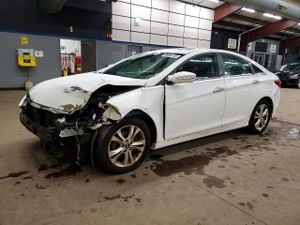 Hyundai Sonata SE 2.4L 4 2011