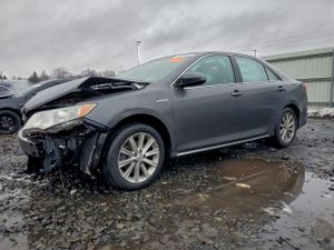 Toyota Camry HYBRID 2.5L 4 2013