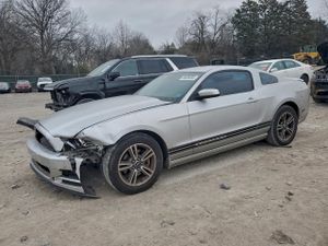 Ford Mustang 3.7L 6 2013